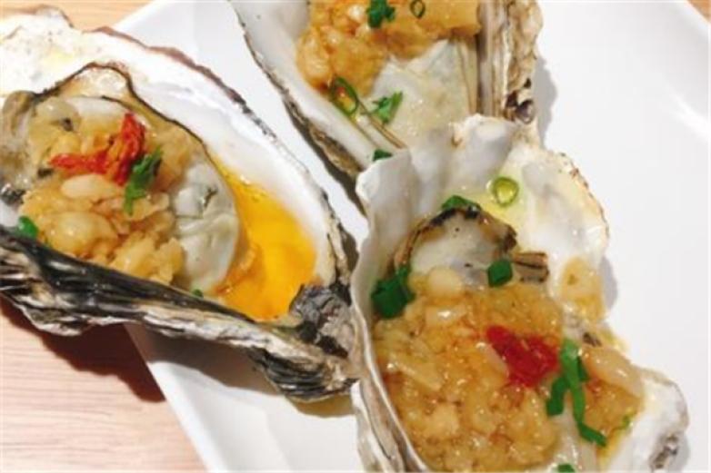 就是蚝海鲜烧烤